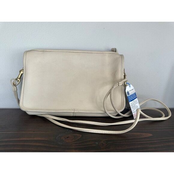 Coach Vintage 70s Bone Zippered Clutch Leather Shoulder Bag - Picture 1 of 13